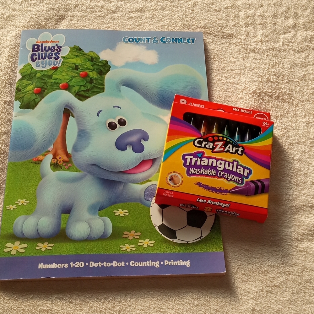 Nickelodeon Blue's Clues Activity Set with Triangular Crayons